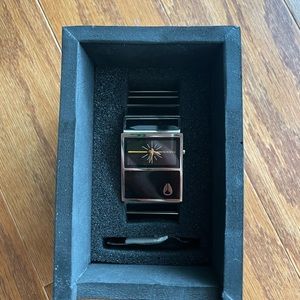 NIXON CHALET WATCH - Black